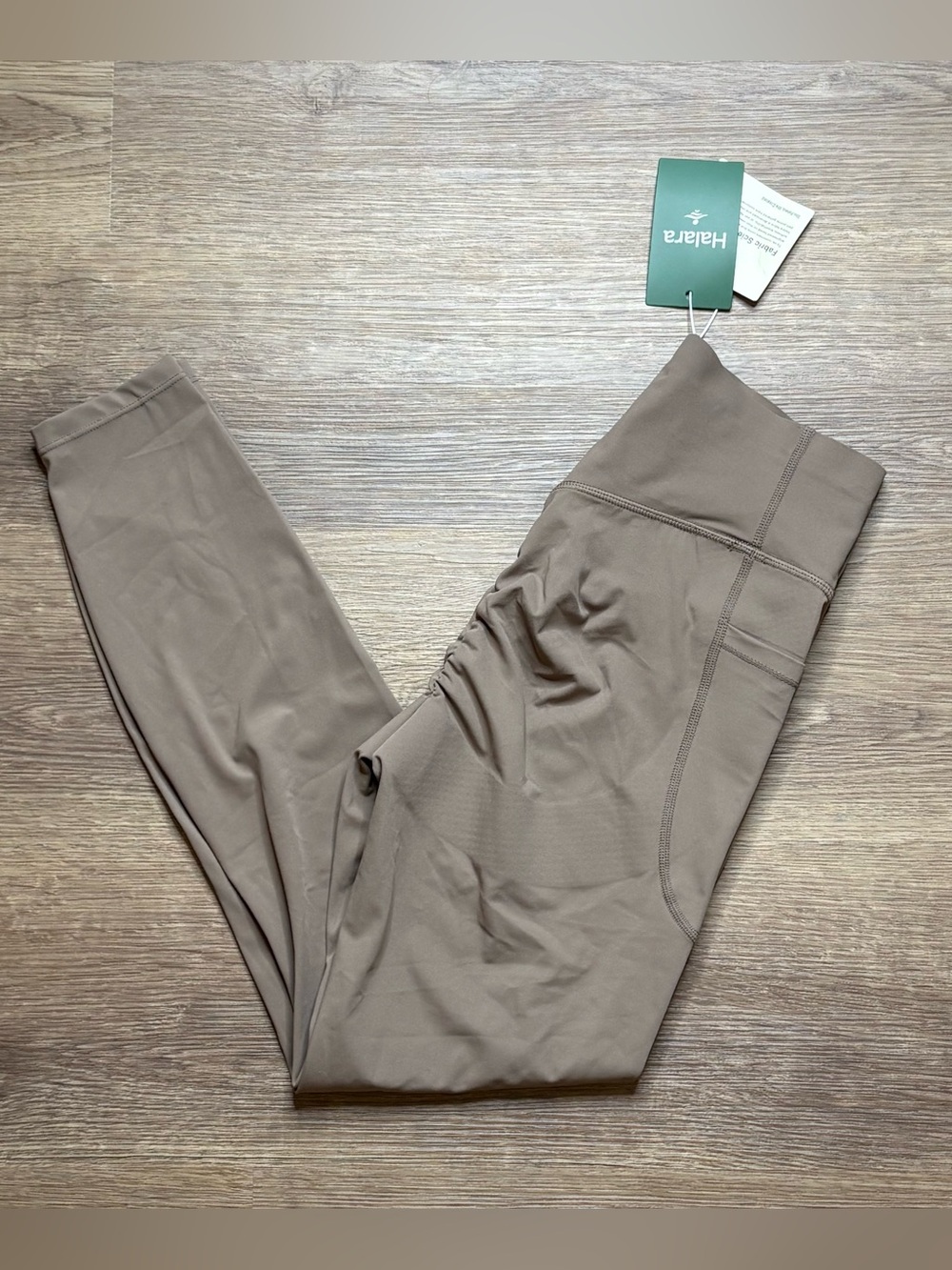 HALARA Contour Pocket Leggings